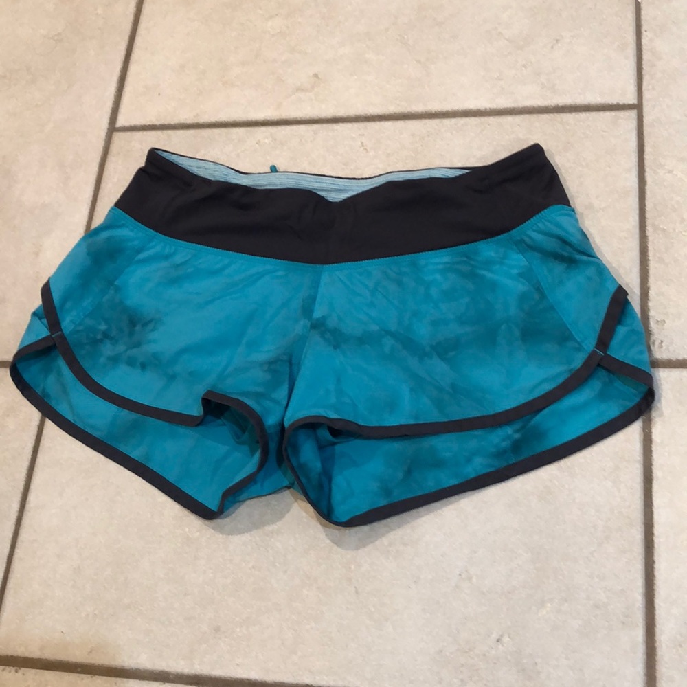 Lululemon workout shorts size 4